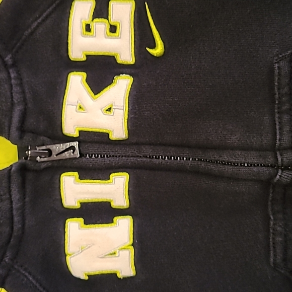 Nike black zip up hoodie - Picture 4 of 4